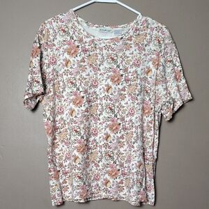 White Stag Flowered T Shirt Size XL